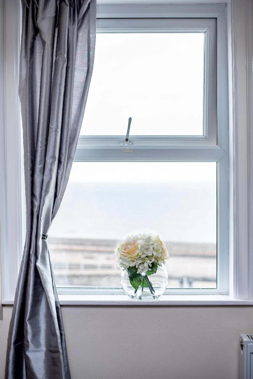 Mars Hotel Seaview Blackpool Dış mekan fotoğraf